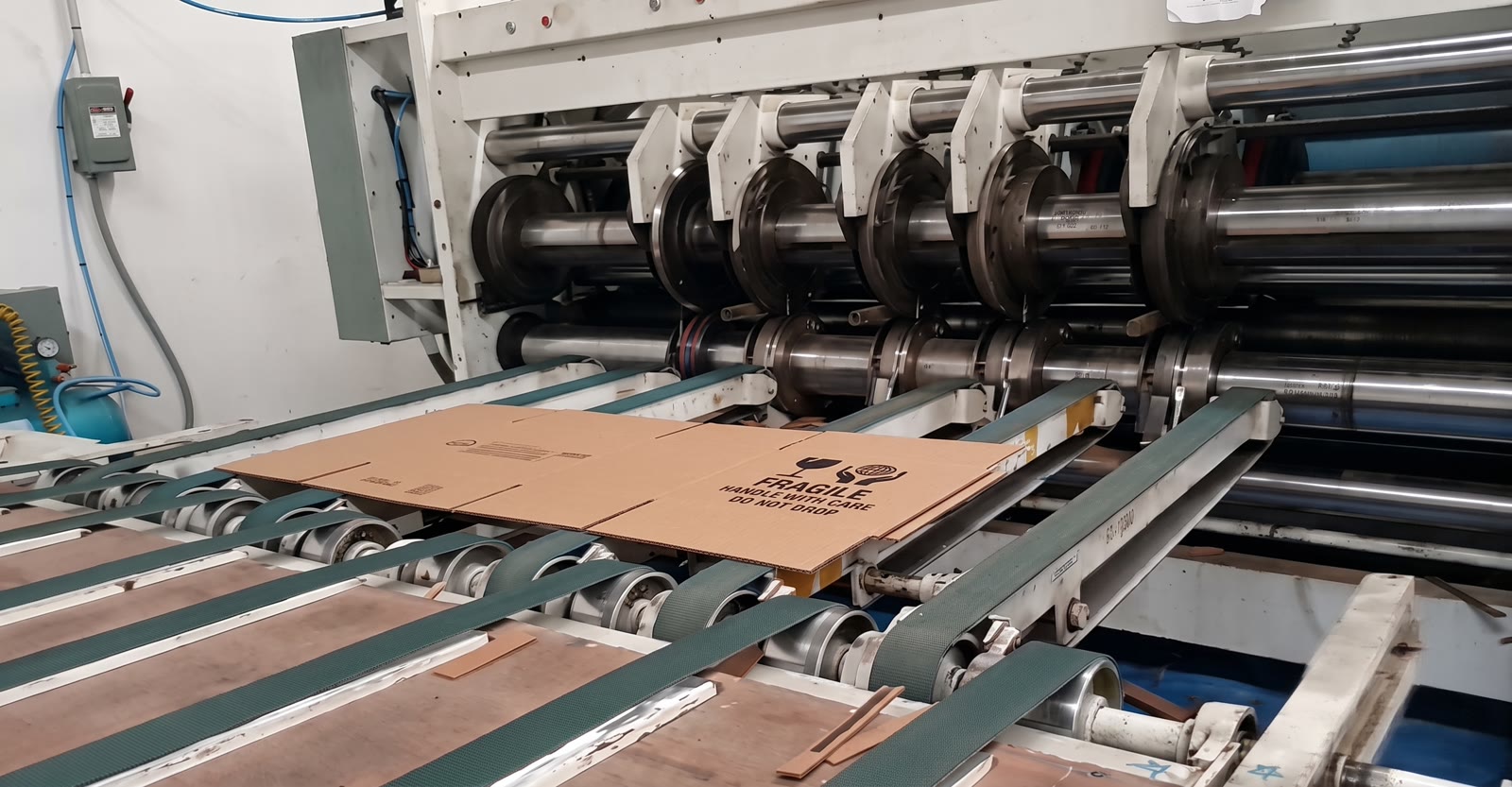 CORRUGATED PACKAGING